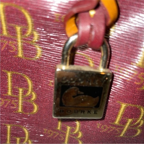 DOONEY & BOURKE SIGNATURE DB BOSTON SPEEDY TOP HANDLE BAG RARE EUC - Picture 4 of 10